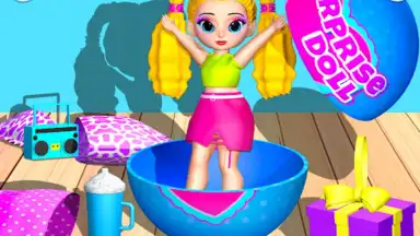 Capture d'écran de Surprise Doll: Dress Up Games 3